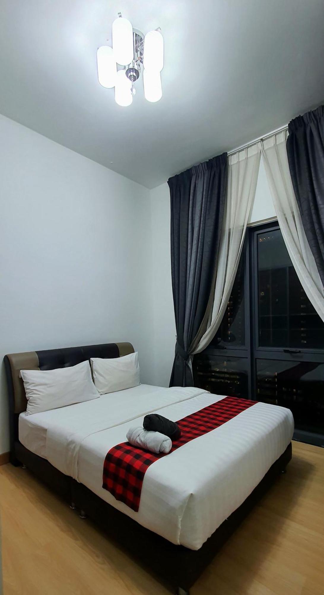 Apartment Elements With Infinity Pool Kuala Lumpur